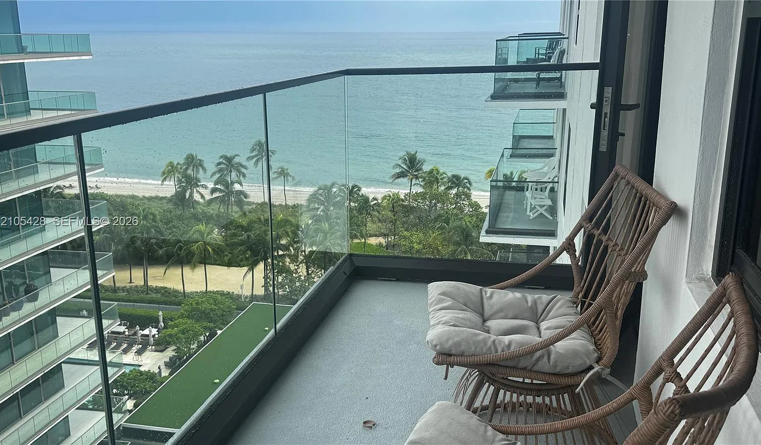 The Plaza Of Bal Harbour — Photo 1