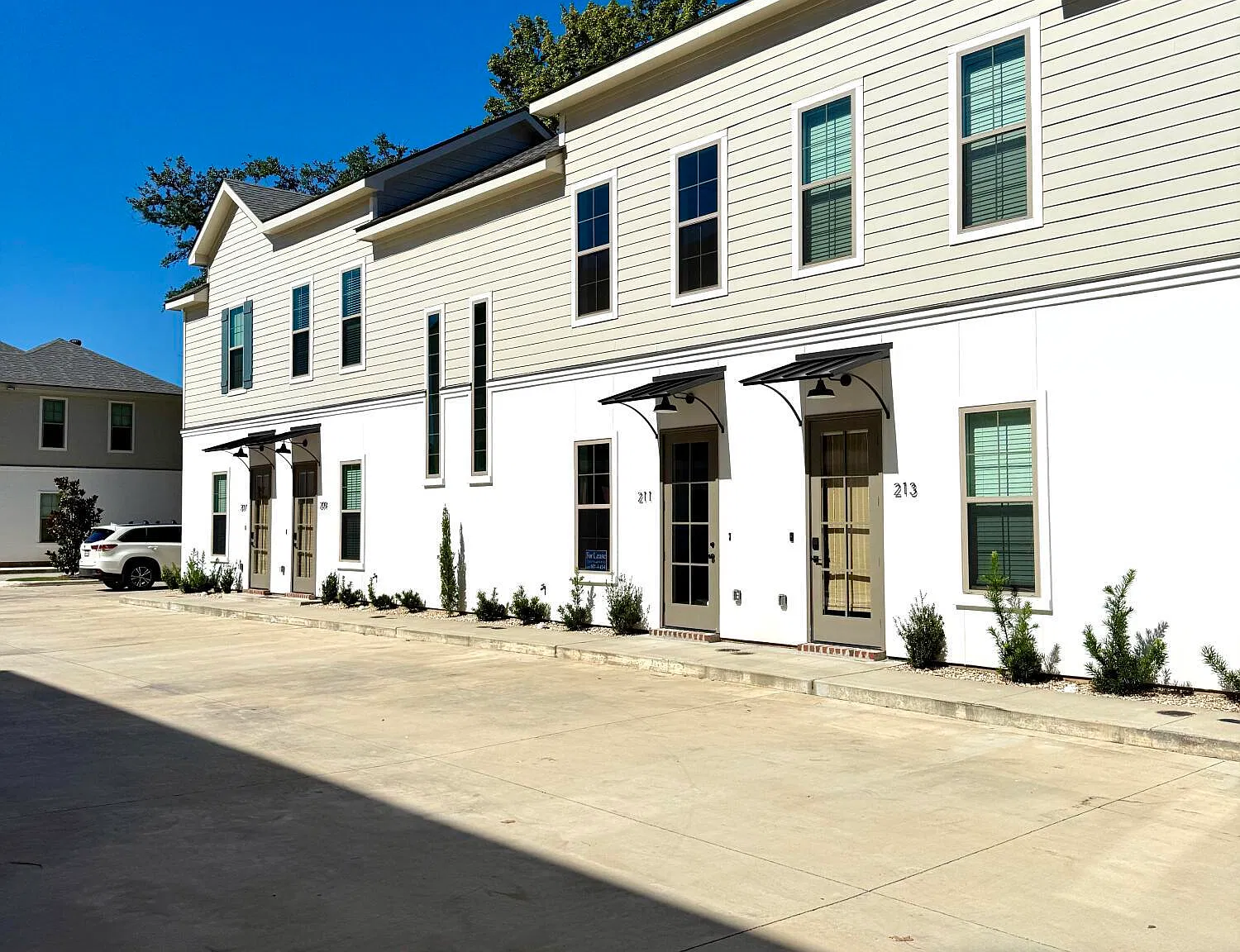 2 bed, 2.5 bath, 1060 sqft, $2,250 — Photo 4
