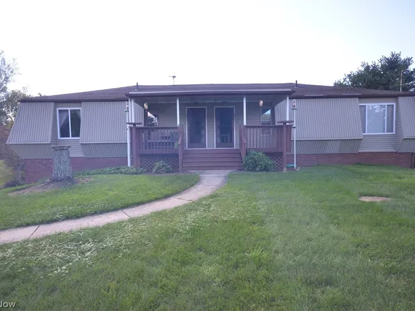 852 Skyside Dr, Clinton, OH 44216