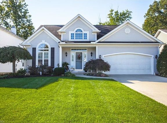 2nd image of 23265 Woodview Dr