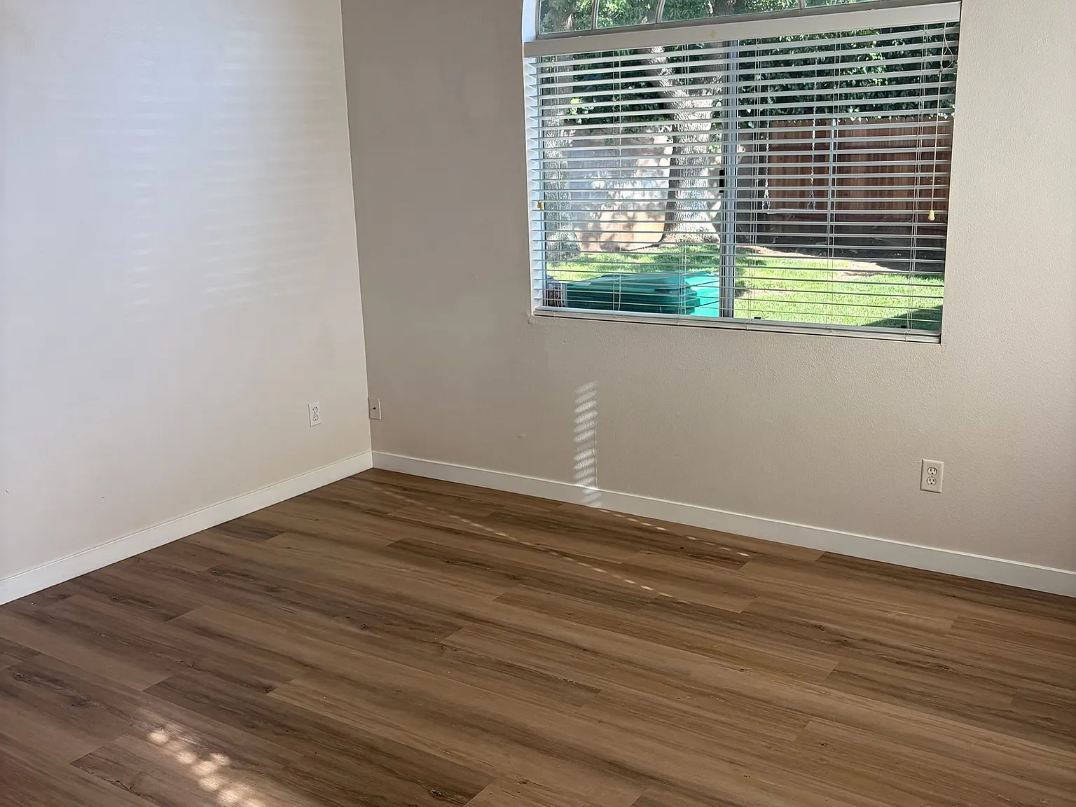 3 bed, 1487 sqft, $2,950 — Photo 4