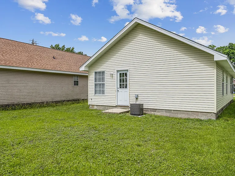 8410 Jarmen Ln — Photo 30