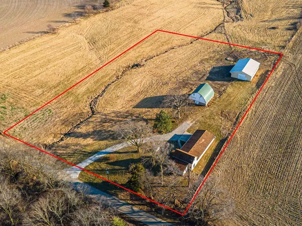 1649 2600th St, Atlanta, IL 61723