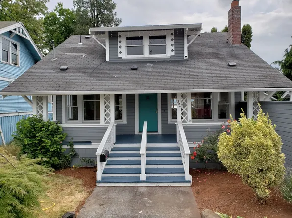 324 S 3rd St, Saint Helens, OR 97051