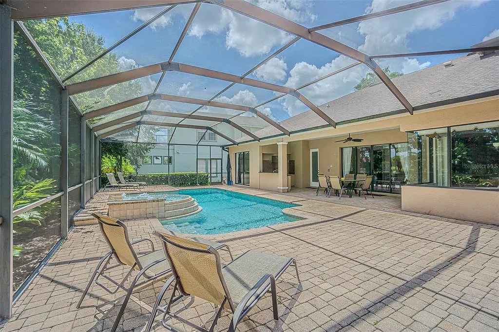 5 bed, 3.5 bath, 4359 sqft, $5,400 — Photo 4