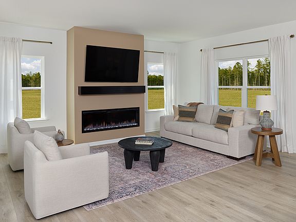 Crescent Mills - Macon Interior Image 4