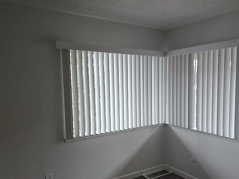 Parkway Townhomes — Photo 9