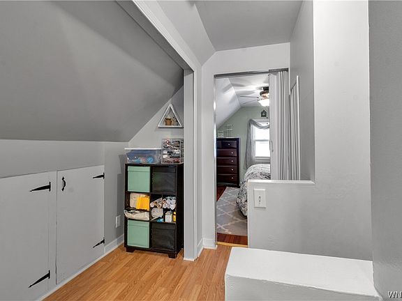 4th image of 1090 Cleveland Dr