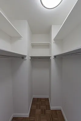 Rented by Solow Realty | media 10