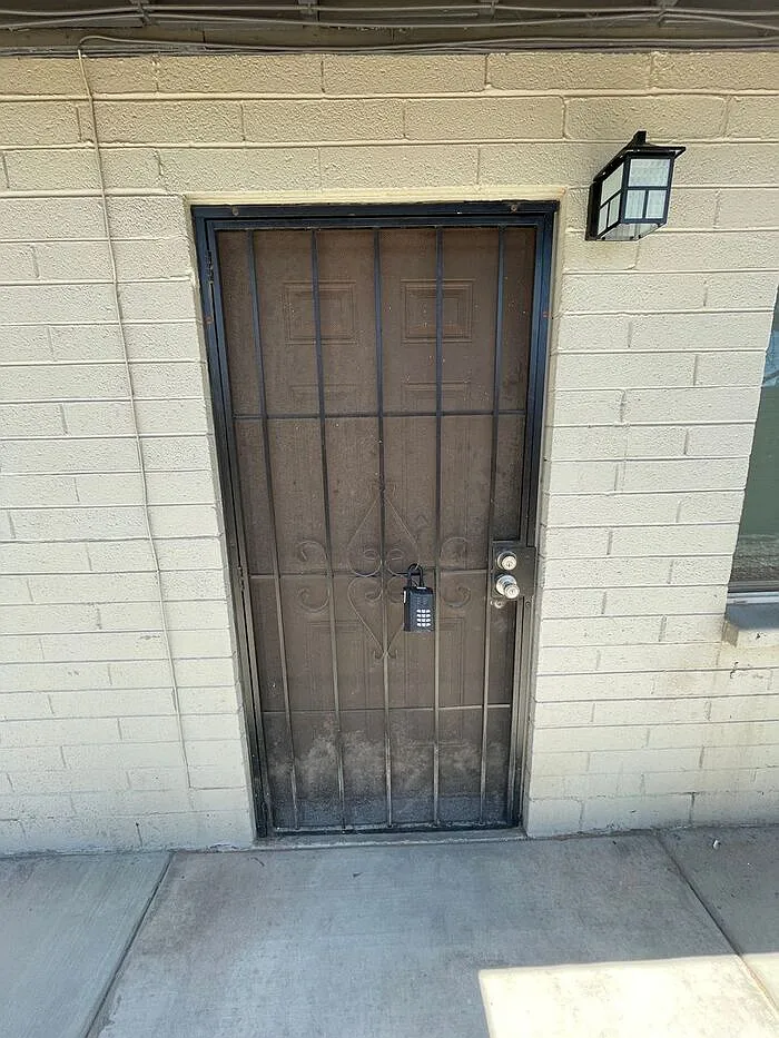 2 bed, 1.0 bath, 700 sqft, $1,115 — Photo 3