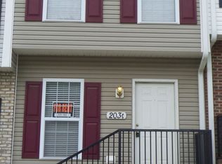 203 Nelson St APT C, Pilot Mountain, NC 27041