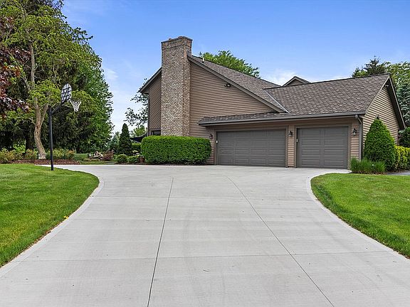 2nd image of 3017 Kisdon Hill Dr