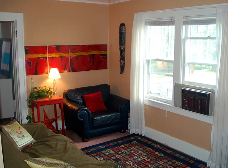 603 Knowles St #1 — Photo 3