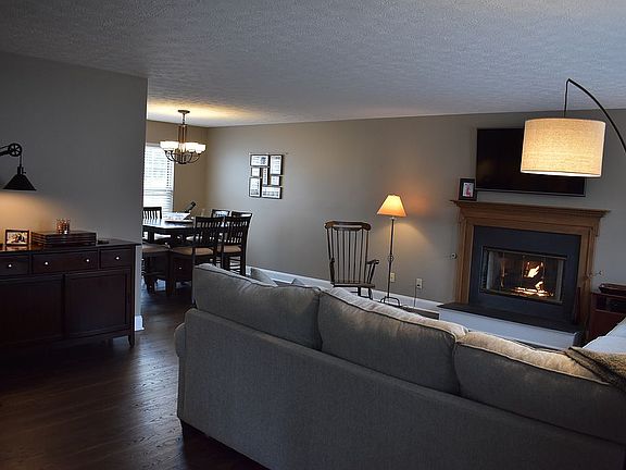 2nd image of 14470 Fullers Ln #45