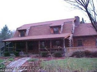 88 Butcher Rd, Falling Waters, WV 25419