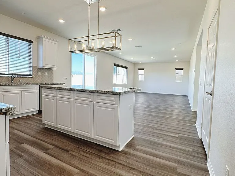 7683 Sweet Ranch Cir — Photo 2