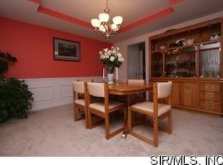 1075 Cromwell Ln, Shiloh, IL 62221