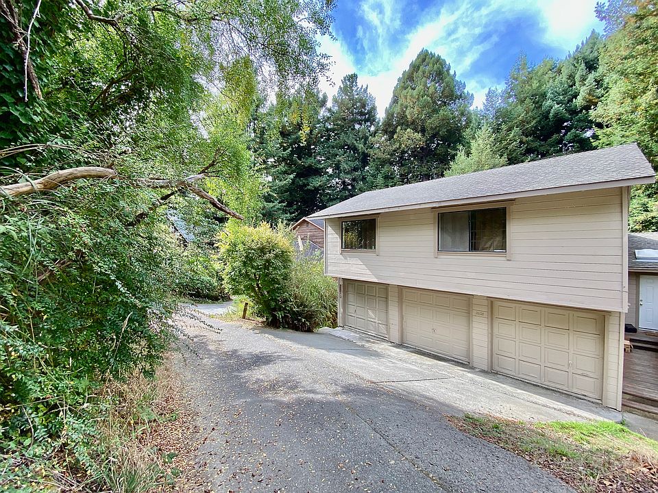 Entire view of the 2 unit home