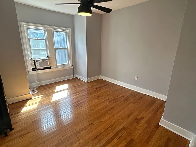 Walnut_5236 — Photo 3