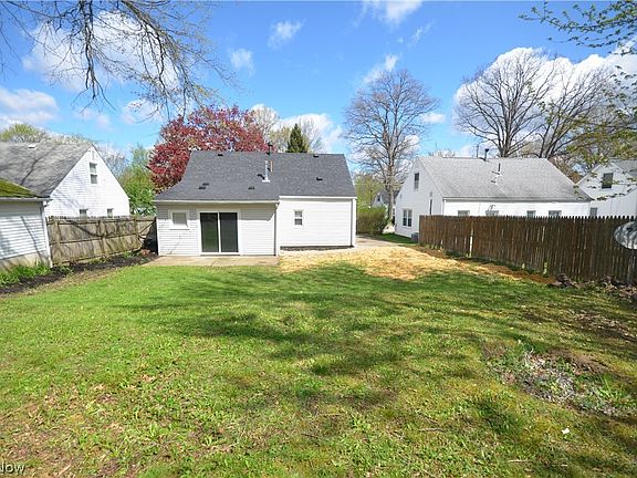 4th image of 390 Morrison Ave
