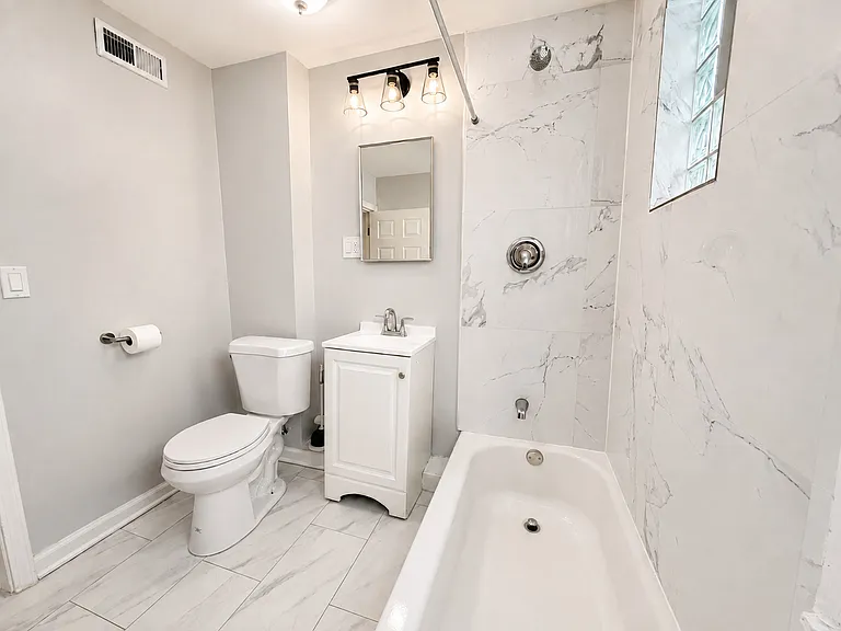 1830 N Mozart St #2 — Photo 9