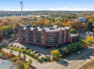 155 George Washington Blvd APT 501, Hull, MA 02045