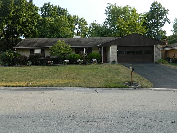 4th image of 5943 Verdi Dr