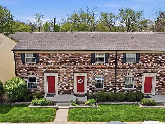 3rd image of 2565 Olde Hill Ct S #B