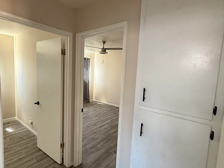 N Palm Ave — Photo 6