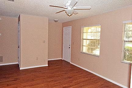 5th image of 1208 S Tracy Dr