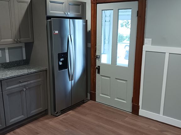 5th image of 4225 Brownway Ave