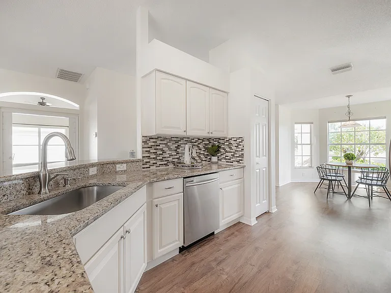 1639 Arbor Knoll Loop — Photo 17