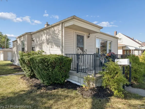3940 14th St, Wyandotte, MI 48192
