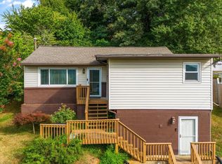 324 Oak St, Clinton, TN 37716