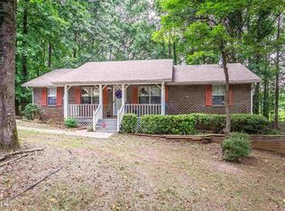 916 Dogwood Trl, Winder, GA 30680