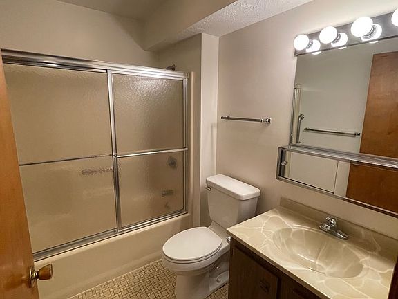2nd image of 3005 Union St #1-B