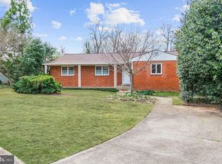 2757 S Ives St, Arlington, VA 22202