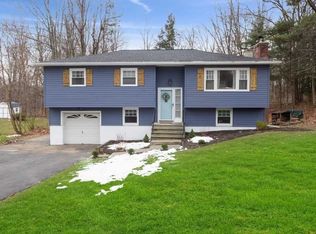 29 Greentree Dr S, Hyde Park, NY 12538