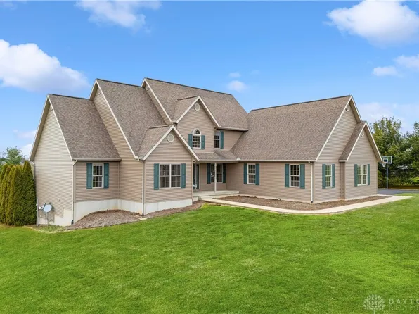 223 Romans Rd, New Vienna, OH 45159