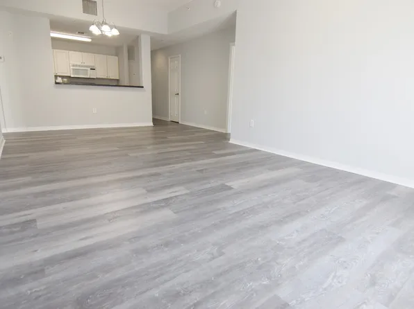 1203 Town Center Dr, Jupiter, FL