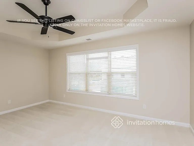 402 Montclair Ct — Photo 8