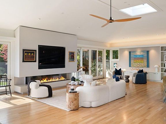 5th image of 4 Warrens Way