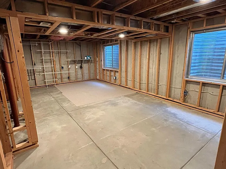 11345 Haswell Dr — Photo 33