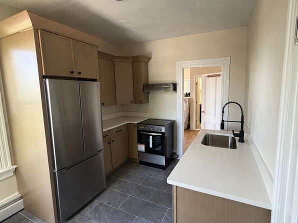 11 Dedford St #2L-4