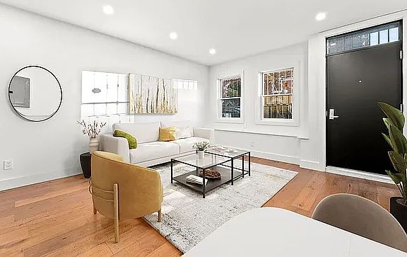 2nd image of 105 Carroll St Floor 1