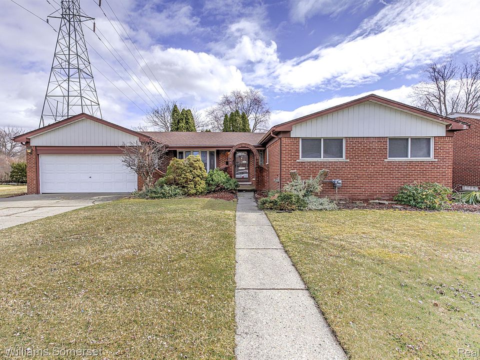 1st image of 31130 Roan Dr