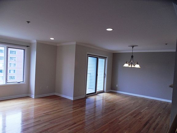 3rd image of 25 Legend Hills Dr #25