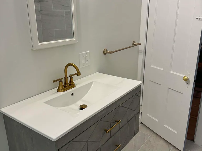 15 James St #17 — Photo 2