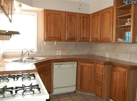 4th image of 114 Island Dr