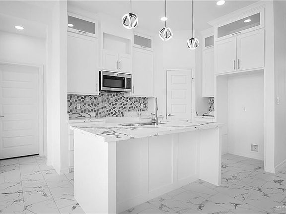 5th image of 1010 Sonoma Ranch St